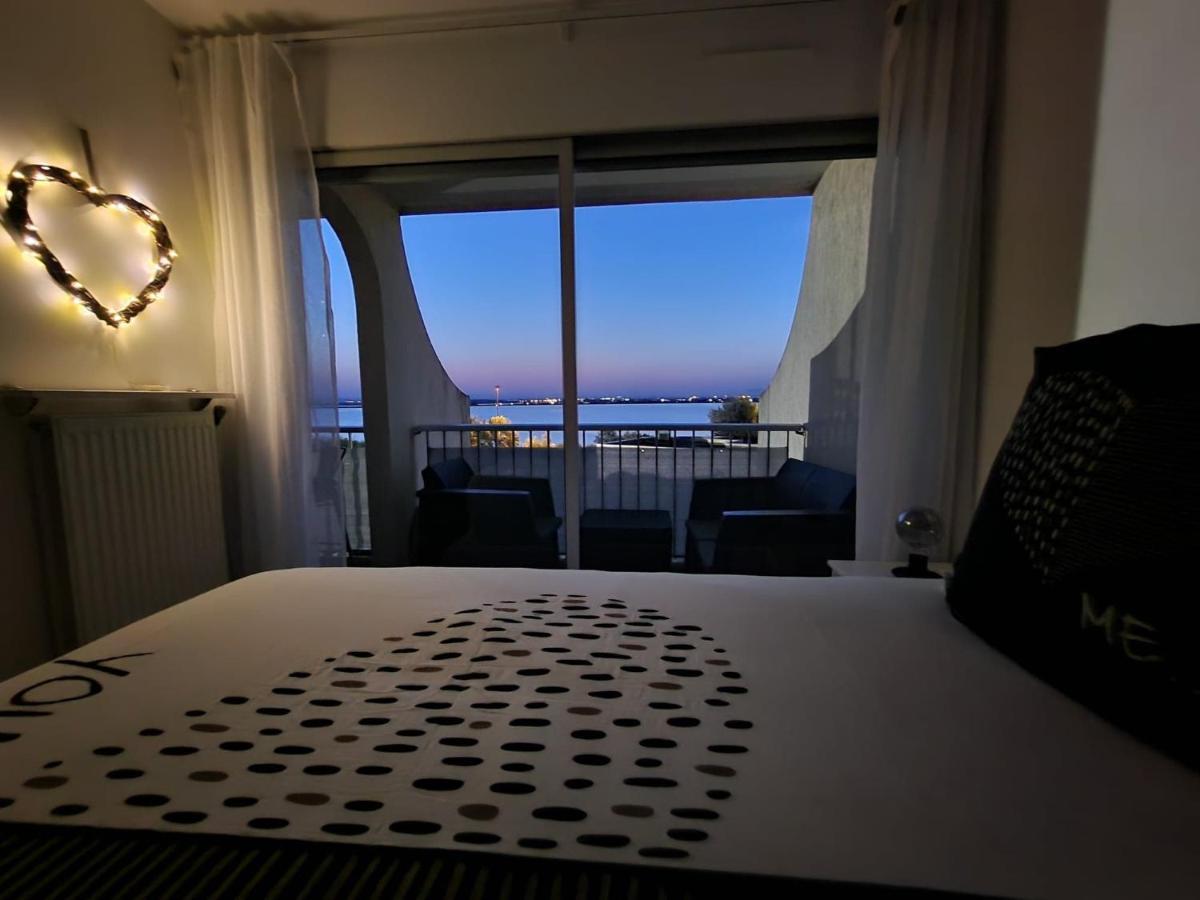 Appartement 1Ere Ligne Piscine Terrasse Au Bord De La Plage Front De Mer Avec 6 Velos Palavas-les-Flots Exterior foto