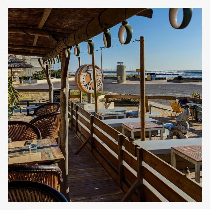 Appartement 1Ere Ligne Piscine Terrasse Au Bord De La Plage Front De Mer Avec 6 Velos Palavas-les-Flots Exterior foto